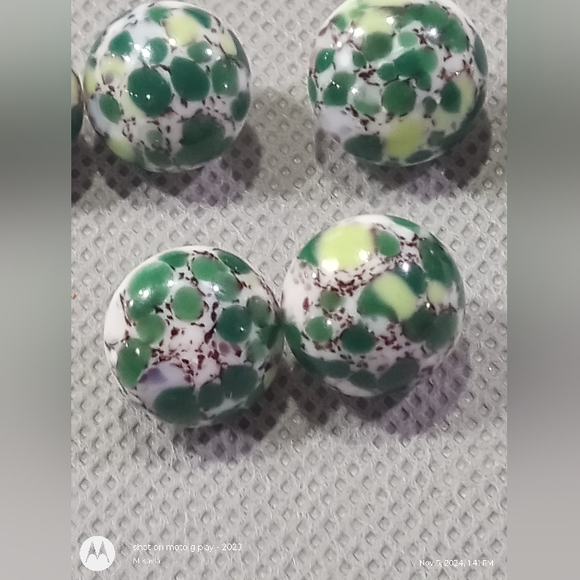 Vintage Green On White Domed Glass Button Set Of 6 Mottled Glue On Metal Shank - Picture 3 of 7